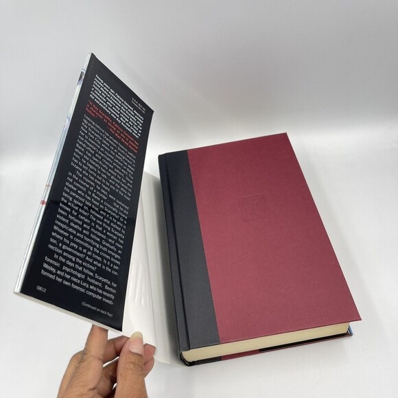 Scarpetta - Patricia Cornwell, 0425230163, Hard cover and Dust Jacket - Picture 5 of 9